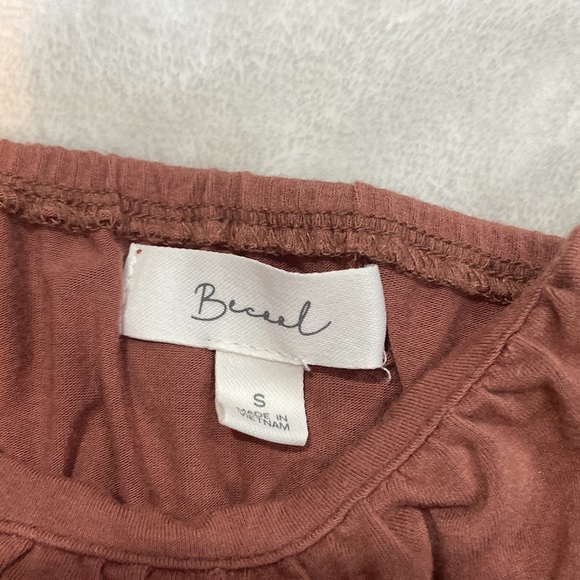 Crop Top, Tank Top, Size Small - Picture 2 of 3